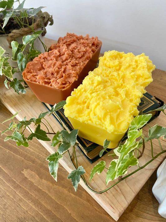 a couple of bowls of food on a table